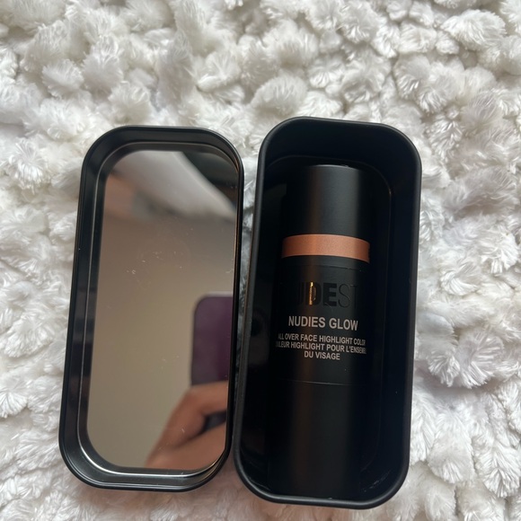 NUDESTIX Nudies Glow All Over Face Highlight Color Shade Brown Sugar Baby - Picture 2 of 7